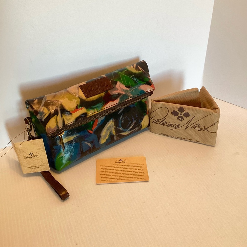 Patricia Nash Valerie Fold-Over Wristlet Pouch Winter Bloom Multi NWT $79